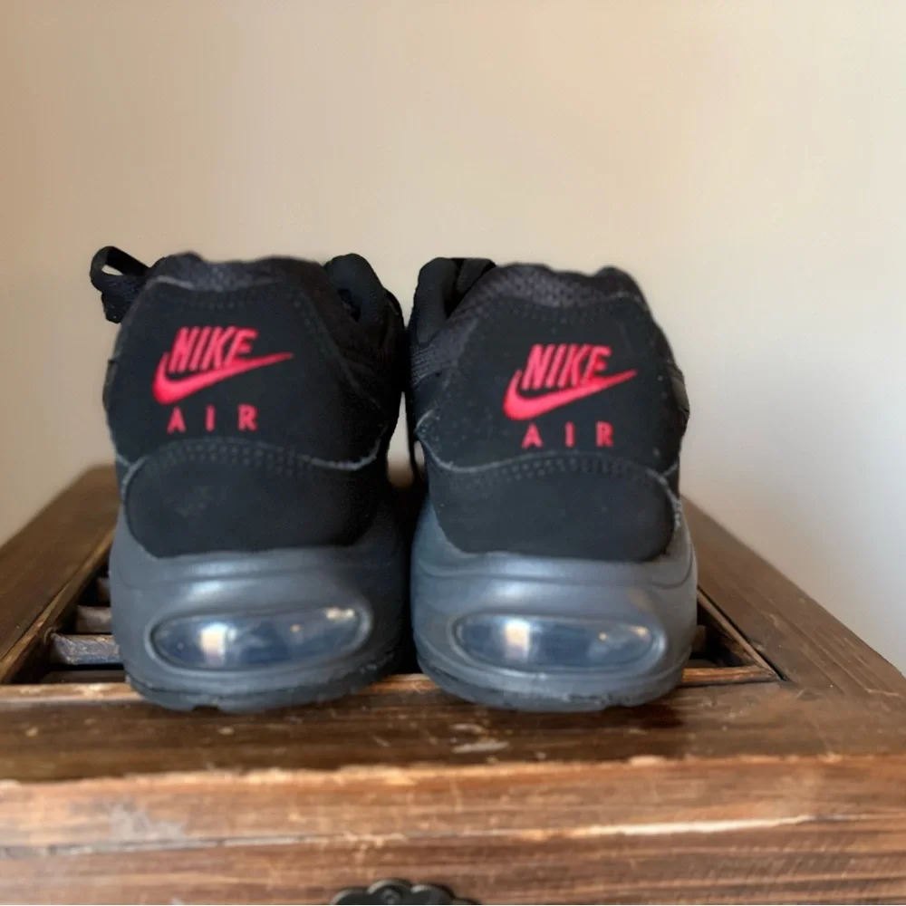 Nike Air Max Men's Black and Gray Sneakers - Picture 5 of 7